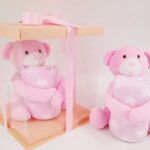 Λούτρινο αρκουδάκι με κουβερτάκι ροζ