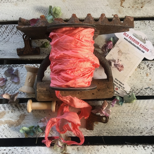 OLD-19-ribbon-kordeles-vintage-coral