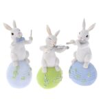 Λαγός με μουσικό όργανο πάνω σε αυγό 7x5.5x14.5εκ.