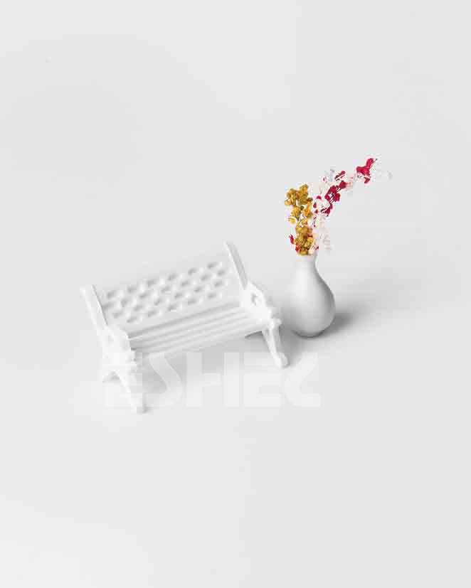 Maket-Oturma-Bankı-ve-Çiçekli-Vazo